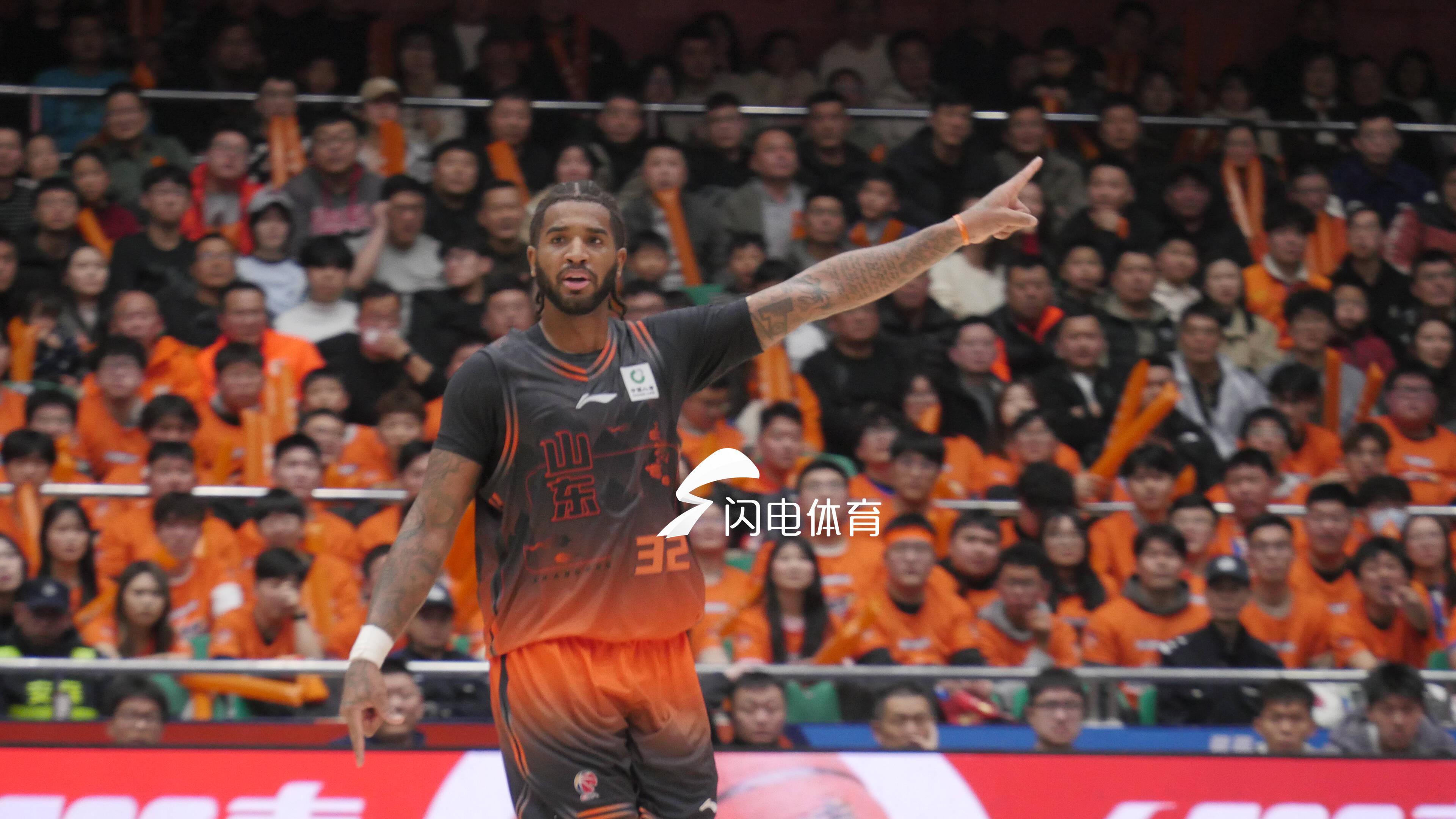 开云登录入口-赢下齐鲁德比！山东高速男篮85-76力克青岛，取得两连胜